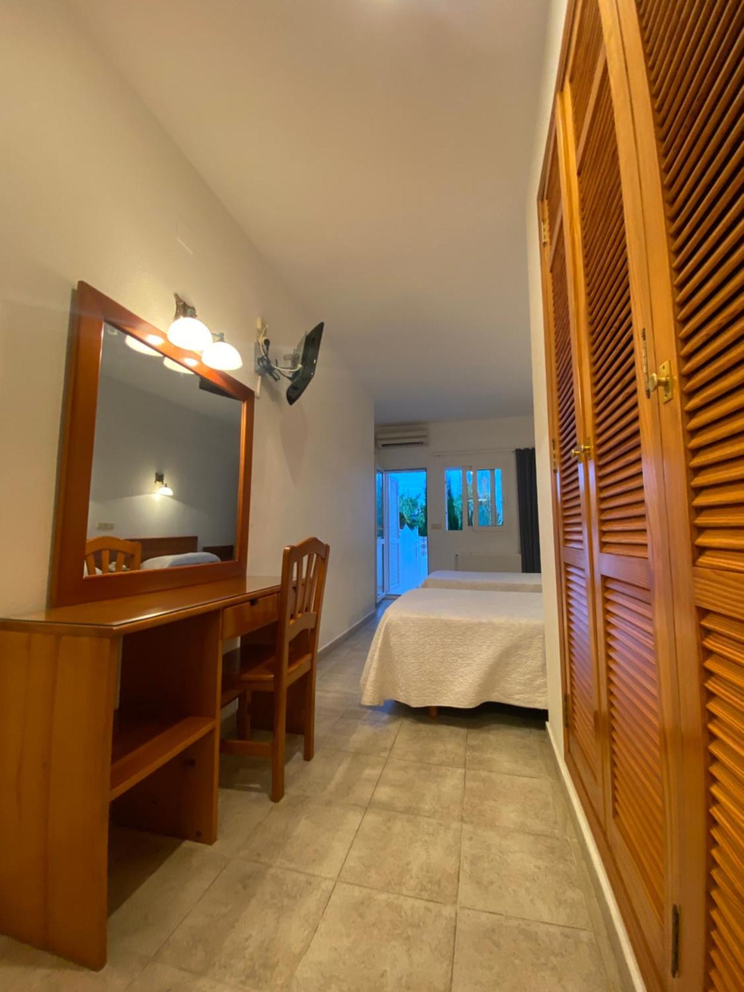 Hostal Blayet Валенсия Экстерьер фото